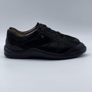 Finn Comfort Sneakers.